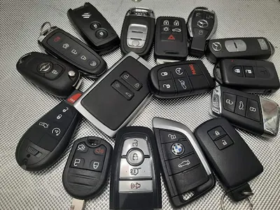 Auto-Klucz-Service Dorabianie kluczy Samochodowych Awaryjne Otwieranie Aut